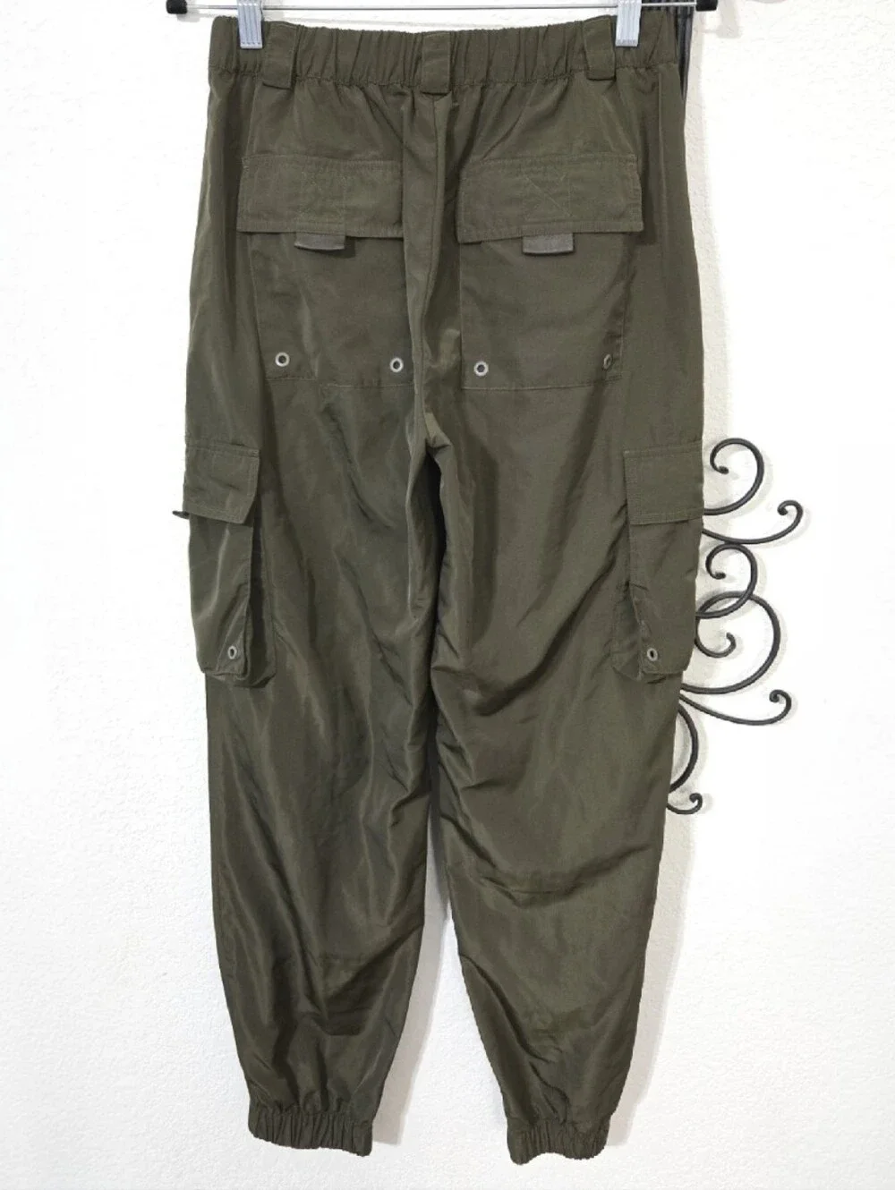 ALO YOGA It Girl Cargo Joggers | M